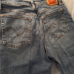 Levi's Women’s Light Blue Denim Jeans